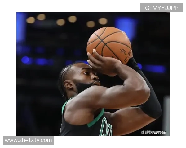 杰伦布朗展现防守实力对手投篮命中率降至联盟第二低的3937