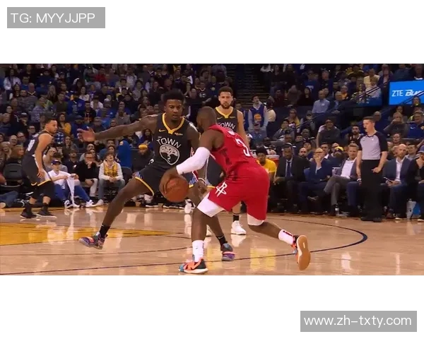 米切尔本赛季三分球火力全开成为联盟首位投进100记三分的球员